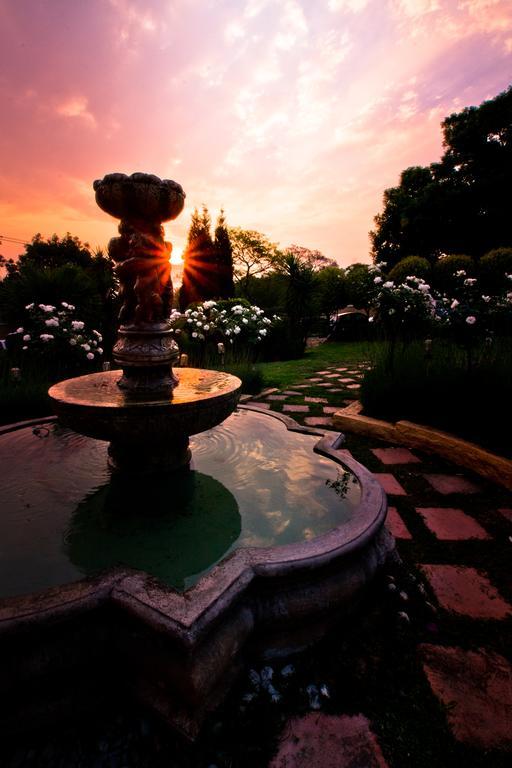 Little Tuscany Boutique Hotel Йоханнесбург Экстерьер фото
