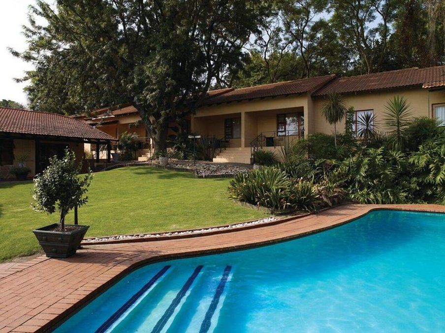 Little Tuscany Boutique Hotel Йоханнесбург Экстерьер фото