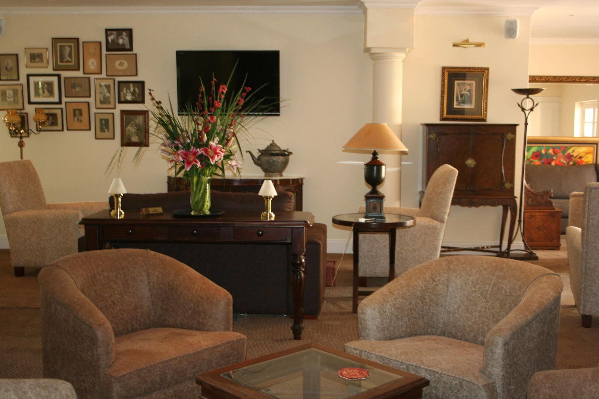 Little Tuscany Boutique Hotel Йоханнесбург Экстерьер фото