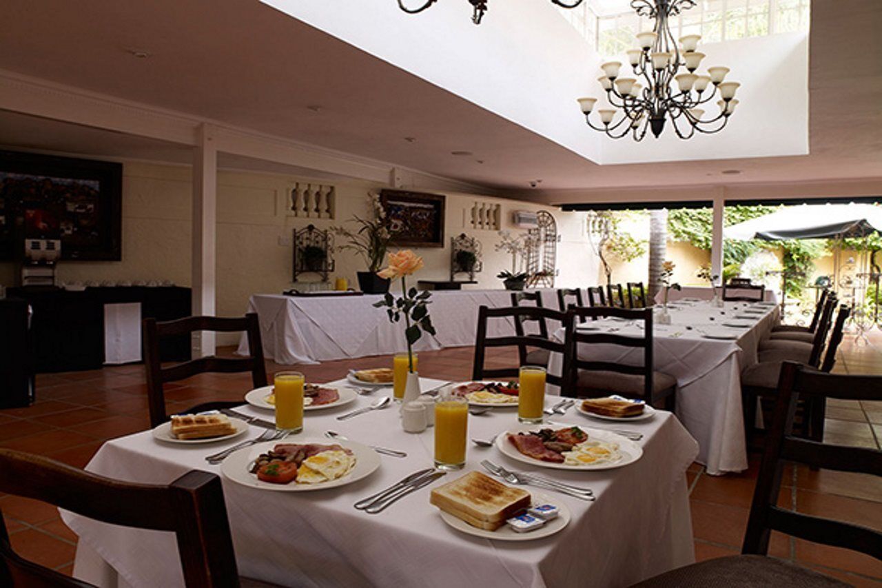 Little Tuscany Boutique Hotel Йоханнесбург Экстерьер фото