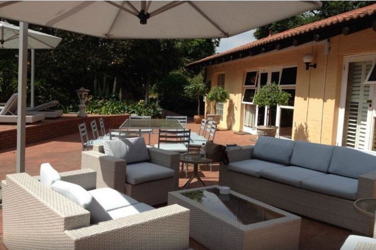 Little Tuscany Boutique Hotel Йоханнесбург Экстерьер фото